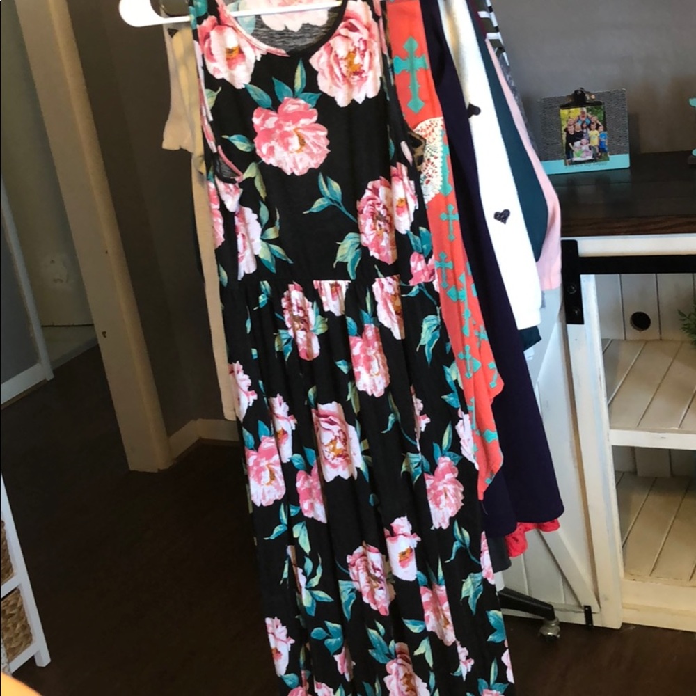 Woman’s maxi dress